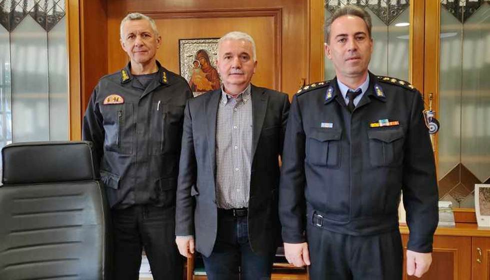 Τον Δήμαρχο Μετεώρων επισκέφθηκε ο νέος Διοικητής της Πυροσβεστικής Υπηρεσίας Ν. Τρικάλων