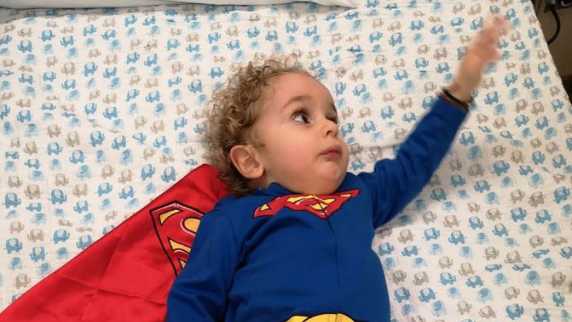 Superman ο μικρός Παναγιώτης-Ραφαήλ