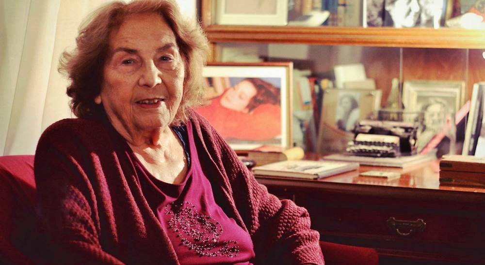 Η Βιβλιοθήκη Καλαμπάκας αποχαιρετά τη συγγραφέα Άλκη Ζέη