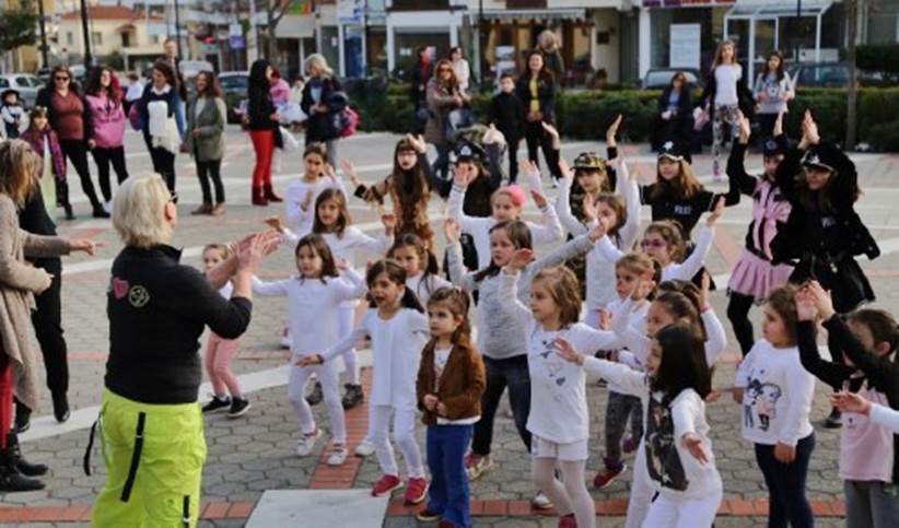 Αποκριάτικες χορογραφίες από τη σχολή χορού “Χορός & Έκφραση” στις 28/02/2020 στις 18:00