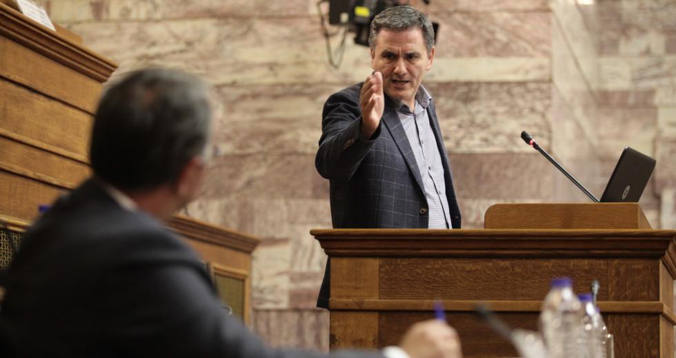 Πληρωμένη απάντηση Τσακαλώτου σε Σταϊκούρα για τις τράπεζες