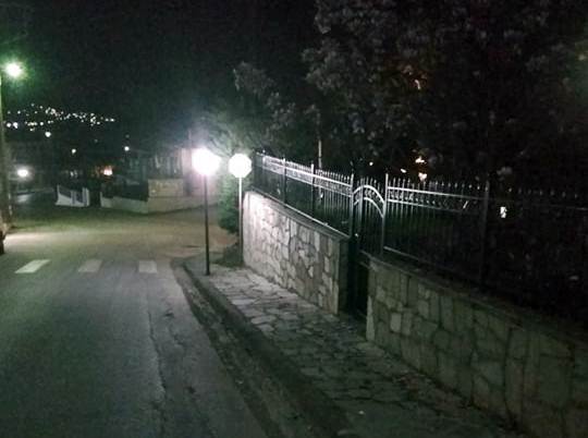 Περισσότερο φως στο Καστράκι - Με δωρεά τη Ι.Μ. Βαρλαάμ, τοποθετήθηκε φωτισμός στον κεντρικό δρόμο του όμορφου χωριού