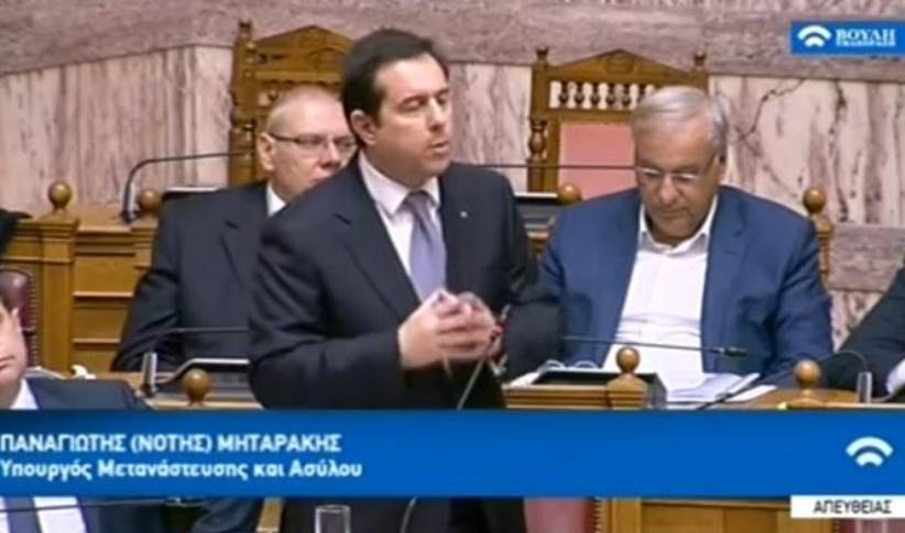 Παραδοχή Μηταράκη: Δεν έχει γίνει κανένα αίτημα μετεγκατάστασης προσφύγων στην ΕΕ