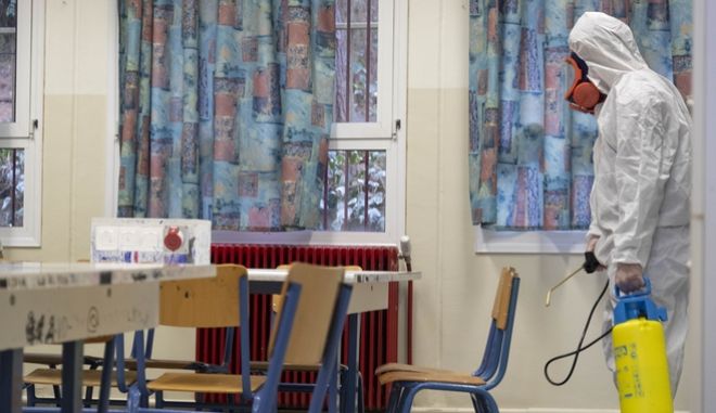 Κορονοϊος: Αποφασίστηκε το κλείσιμο όλων των σχολείων στη χώρα μας για 14 ημέρες