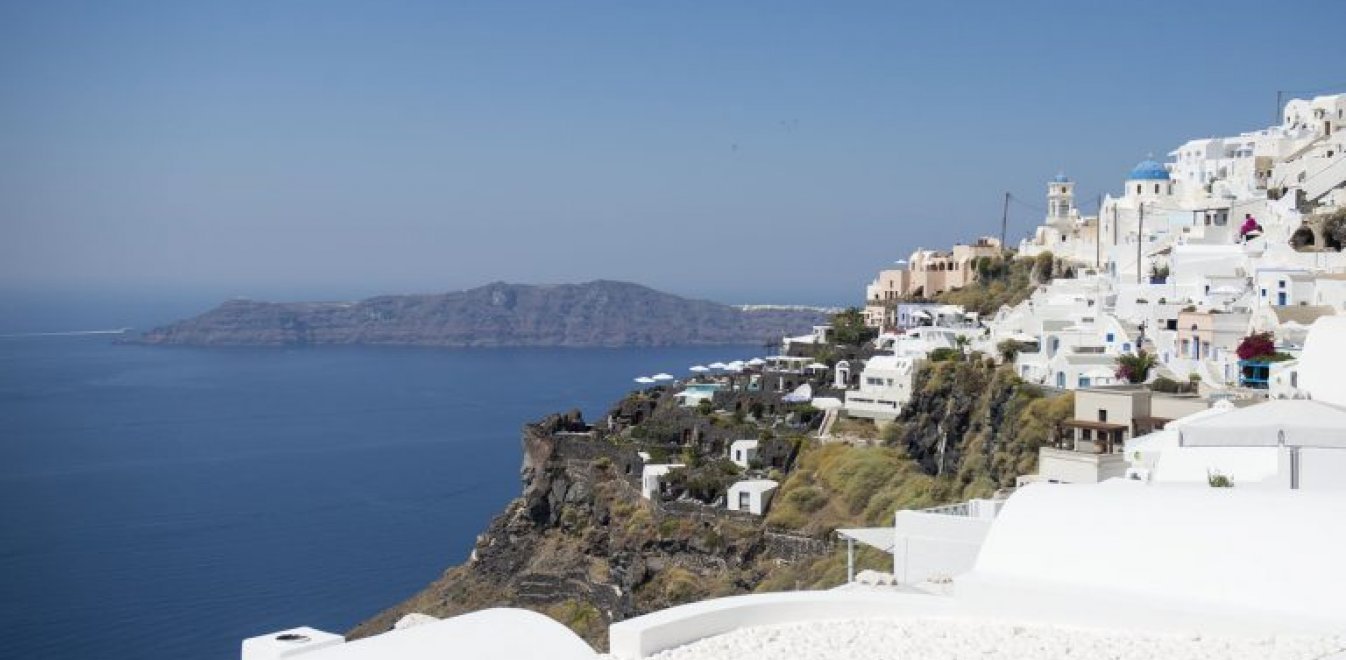 Καλοκαίρι 2020: Οι αποστάσεις στην παραλία και το υποχρεωτικό τεστ στους τουρίστες