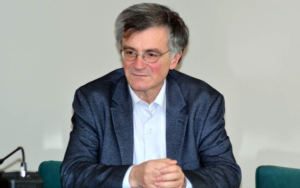 Σιγά - σιγά ο κόσμος θα επανέλθει στη κανονικότητα