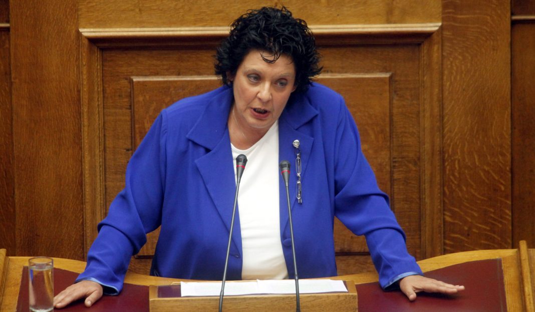 Λιάνα Κανέλλη: Γιατί δεν δίνω τον μισθό μου στο ταμείο για τον κορωνοϊό