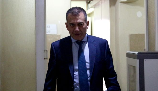 Καταργείται το voucher των 600 ευρώ μετά το φιάσκο  - Απευθείας τα χρήματα στους επιστήμονες