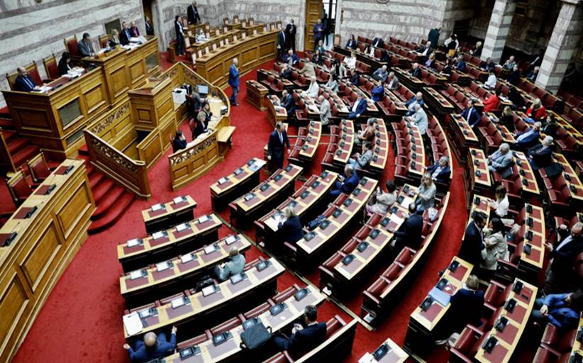 Βουλή: «Όχι» Ολομέλειας στην άρση ασυλίας 54 βουλευτών του ΣΥΡΙΖΑ για τη Συμφωνία των Πρεσπών