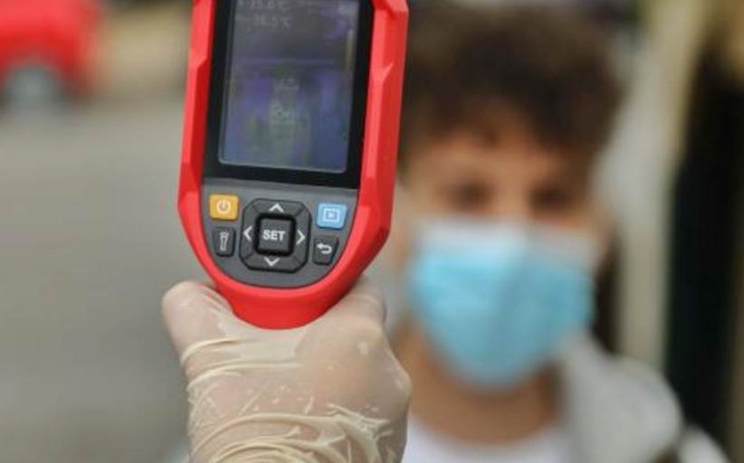 Θετικός στον κορονοϊό ένας στους έξι αναρρώσαντες