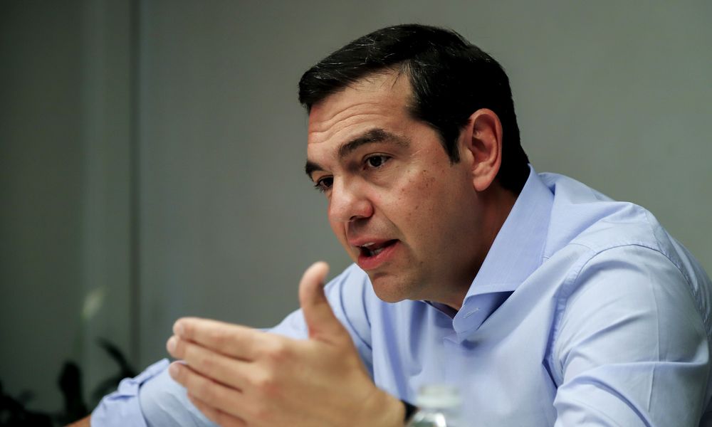 Τσίπρας: Οι εργαζόμενοι στον τουρισμό στο πιο βαθύ σκοτάδι και ο κ. Μητσοτάκης πουλάει ηλιοβασιλέματα