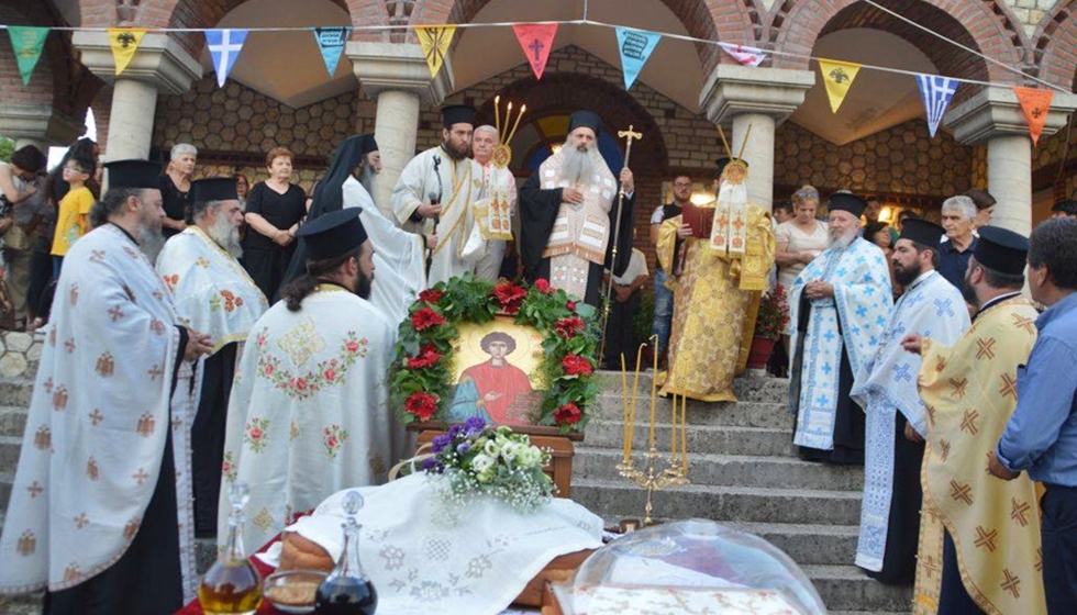 Με θρησκευτική ευλάβεια ο Εσπερινός στον Ιερό Ναό του Αγίου Παντελεήμονος στη Διάβα
