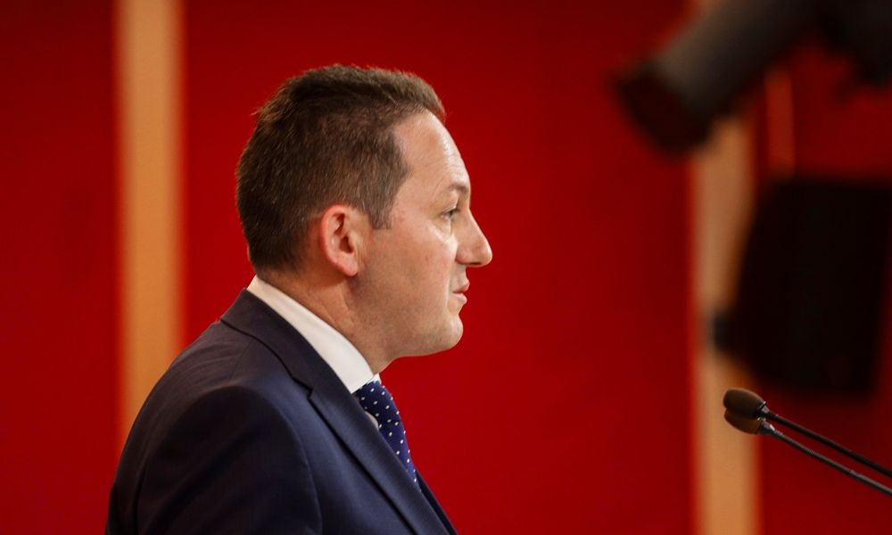 Λίστα Πέτσα: Ο ανύπαρκτος Φιλελεύθερος με 2.000 φύλλα παίρνει τα ίδια με την Καθημερινή