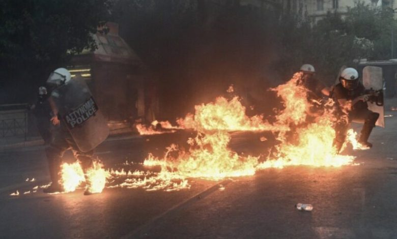 Τι θέλουν ορισμένοι από εμάς;  Να προστατεύουμε τους πολίτες ή τους μπαχαλάκηδες;  Ας το πούνε επώνυμα…