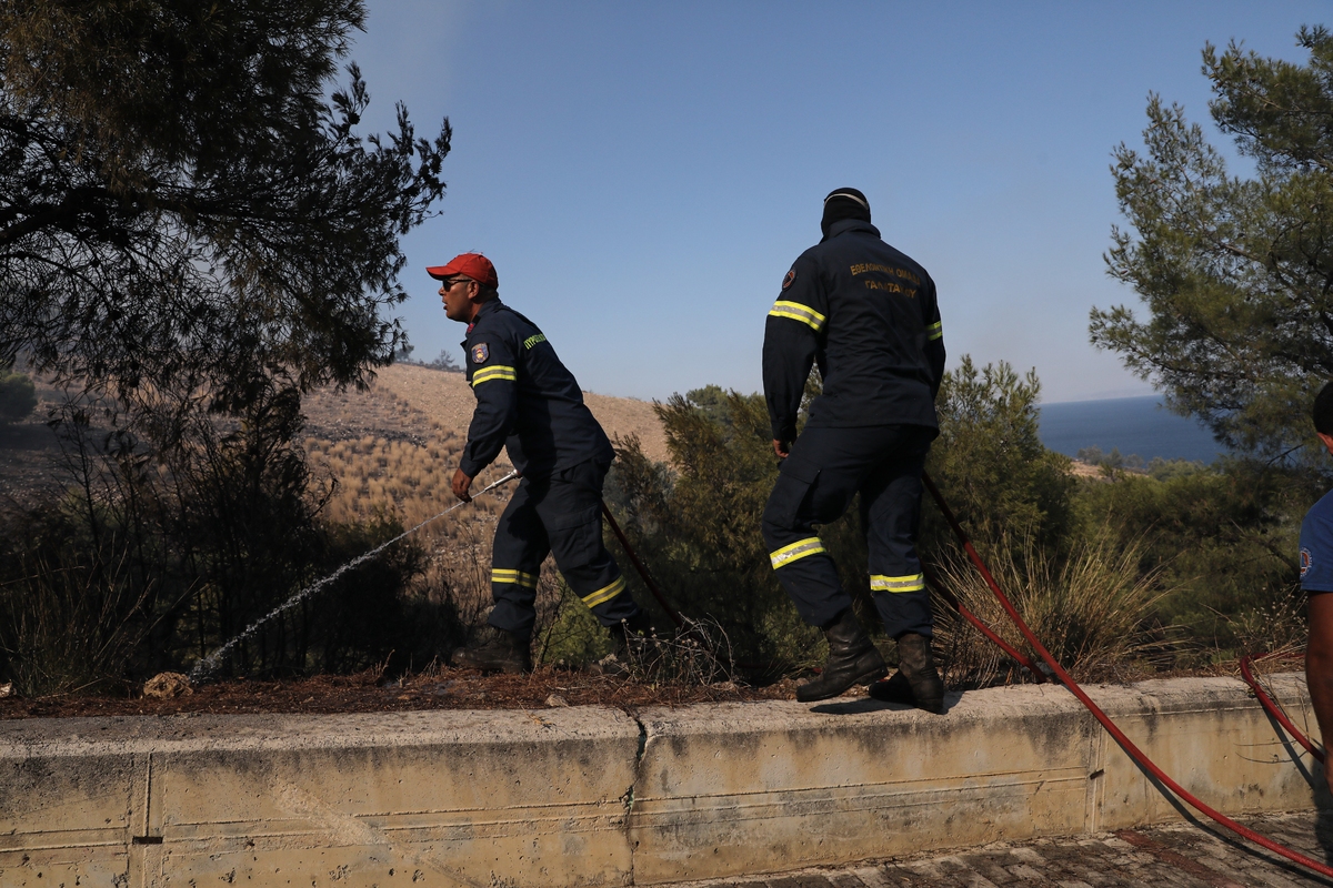 Καταγγελία για μη ανανέωση των συμβάσεων 5.000 εποχικών δασοπυροσβεστών