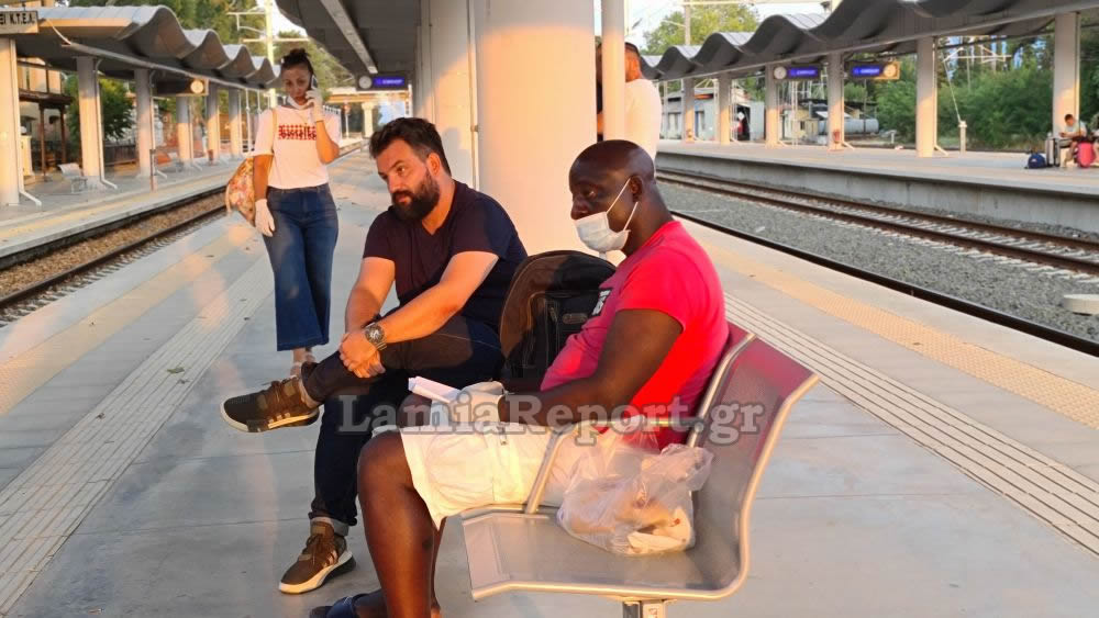 Λαμία: Αδιανόητο! Τον πέταξαν έξω από το τραίνο γιατί νόμιζαν ότι είχε κορωνοϊό (βίντεο)