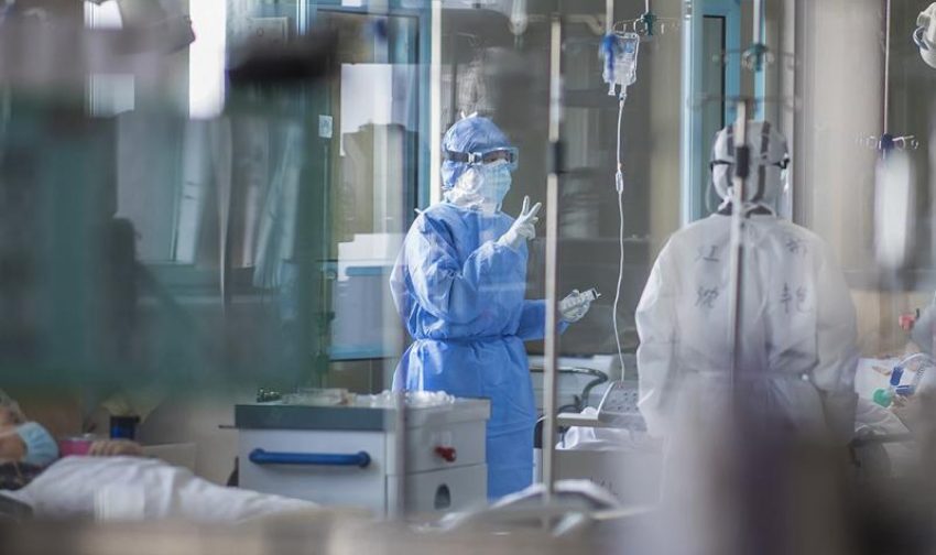 Λάρισα: Διασωληνώθηκε 63χρονη - Σε θαλάμους αρνητικής πίεσης ακόμη 16 ασθενείς