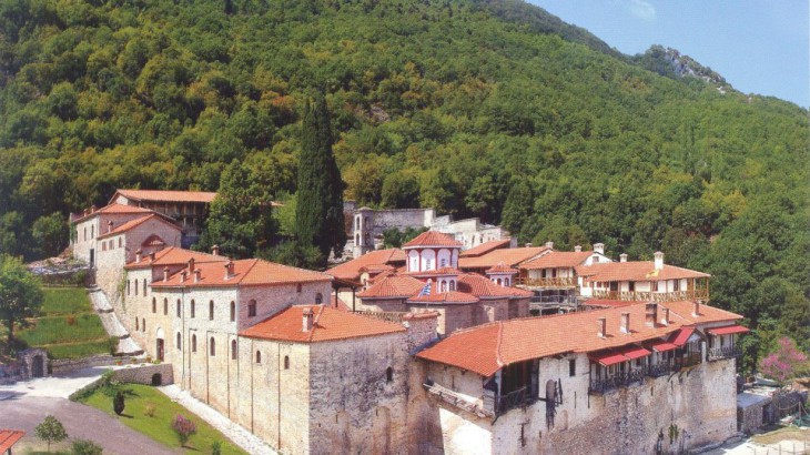 Ερώτηση σχετικά με τις αυθαίρετες διεκδικήσεις δασικών εκτάσεων από την Ιερά Μονή Αγίου Βησσαρίωνος Δουσίκου