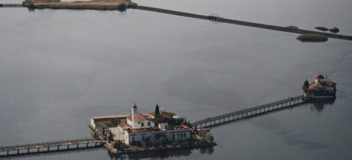 Άρειος Πάγος: «Αμετάκλητο» το σκάνδαλο του Βατοπεδίου - Στο Δημόσιο ανήκει η Λίμνη Βιστωνίδα