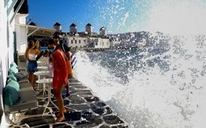 Θυελλώδεις βοριάδες στο Αιγαίο την Τετάρτη και πτώση θερμοκρασίας