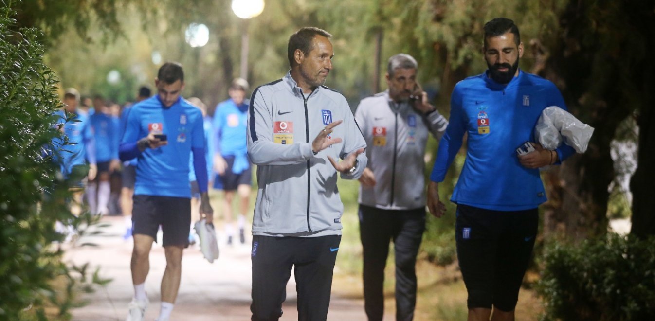 Φαν'τ Σχιπ στο Total Football: «Τέλος από την Εθνική ομάδα ο Σιόβας!»