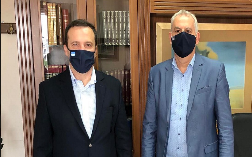Στις Διευθύνσεις της Α/βάθμιας και της Β/βάθμιας Εκπαίδευσης Τρικάλων ο βουλευτής Τρικάλων Θανάσης Λιούτας