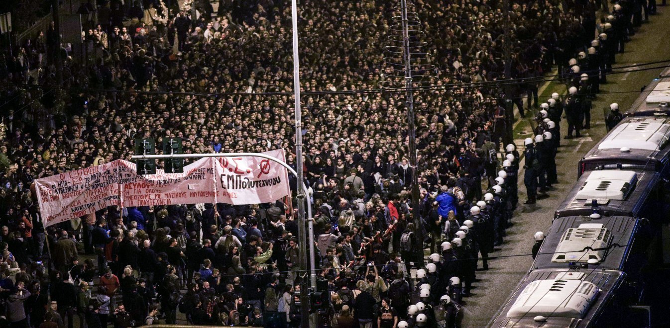 Αντισυνταγματική η απαγόρευση συναθροίσεων