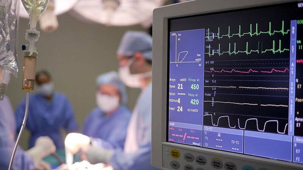 Έχασε τη μάχη με τον κορωνοϊό 49χρονος γιατρός με καταγωγή από τη Φαρκαδόνα