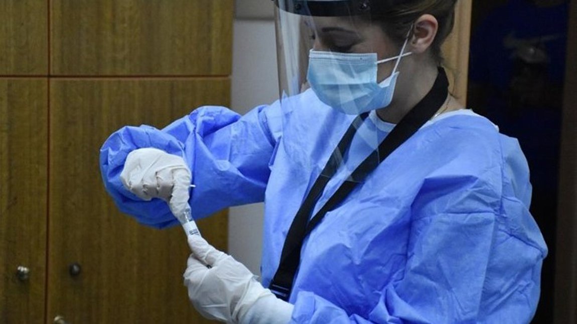 Στους 549 οι διασωληνωμένοι - 84 νεκροί και 1.388 κρούσματα, 300 στη Θεσσαλονίκη, 252 στην Αττική