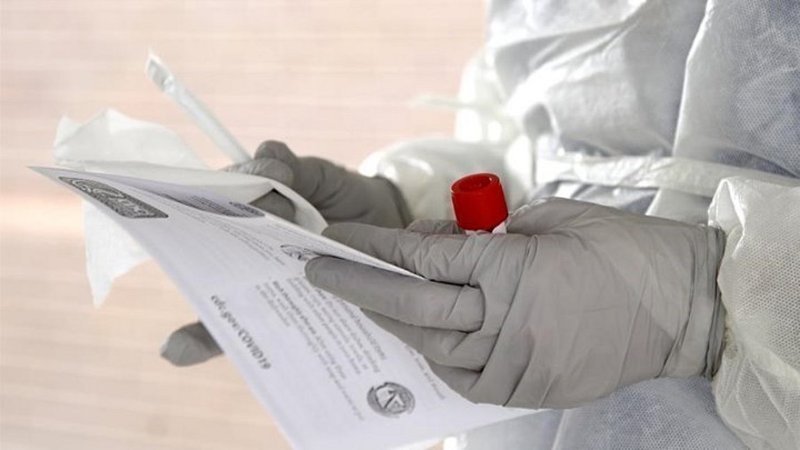 «Μαύρα» ρεκόρ: 3.316 κρούσματα, 758 Αττική, 828 Θεσσαλονίκη - 50 νεκροί, 310 διασωληνωμένοι