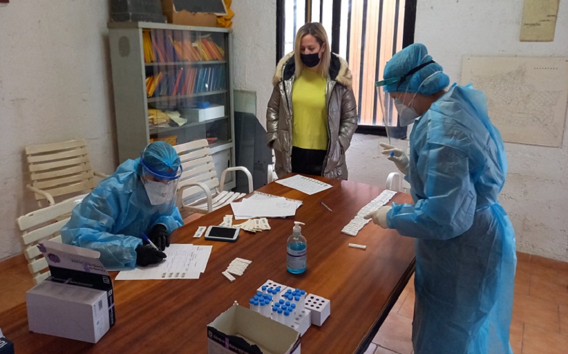 Rapid test πραγματοποιήθηκαν σήμερα στο Αμαξοστάσιο του Δήμου
