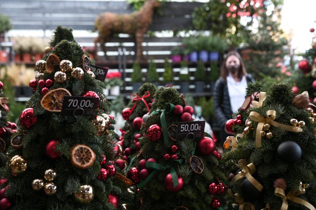 Ποια καταστήματα ανοίγουν από τη Δευτέρα έως τις 8 Ιανουαρίου