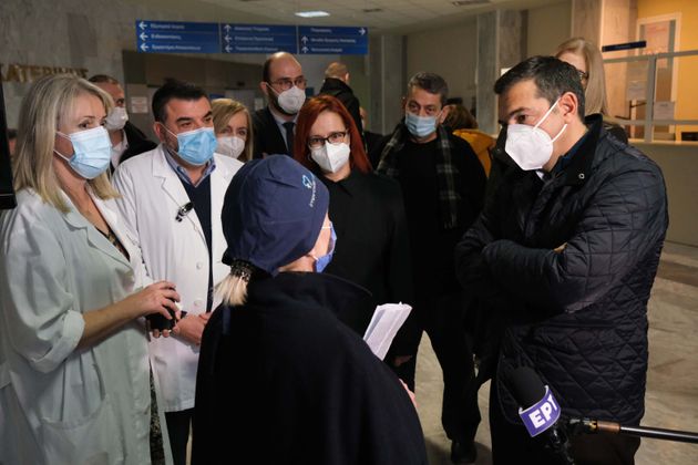Τσίπρας στην Κατερίνη: Μεγάλο λάθος ο εφησυχασμός με τον εμβολιασμό