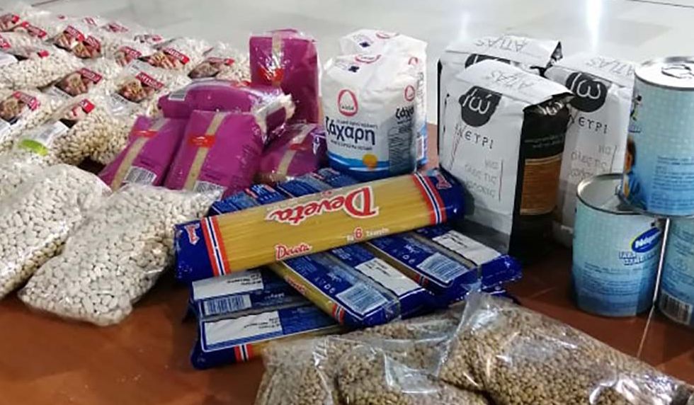 ΔΗΜΟΣ ΜΕΤΕΩΡΩΝ:  Διανομή προϊόντων παντοπωλείου στους δικαιούχους του ΚΕΑ