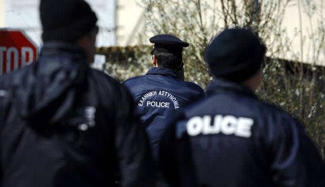 Νεκροτομή στο πτώμα της δολοφονημένης γυναίκας που βρέθηκε σε βαλίτσα
