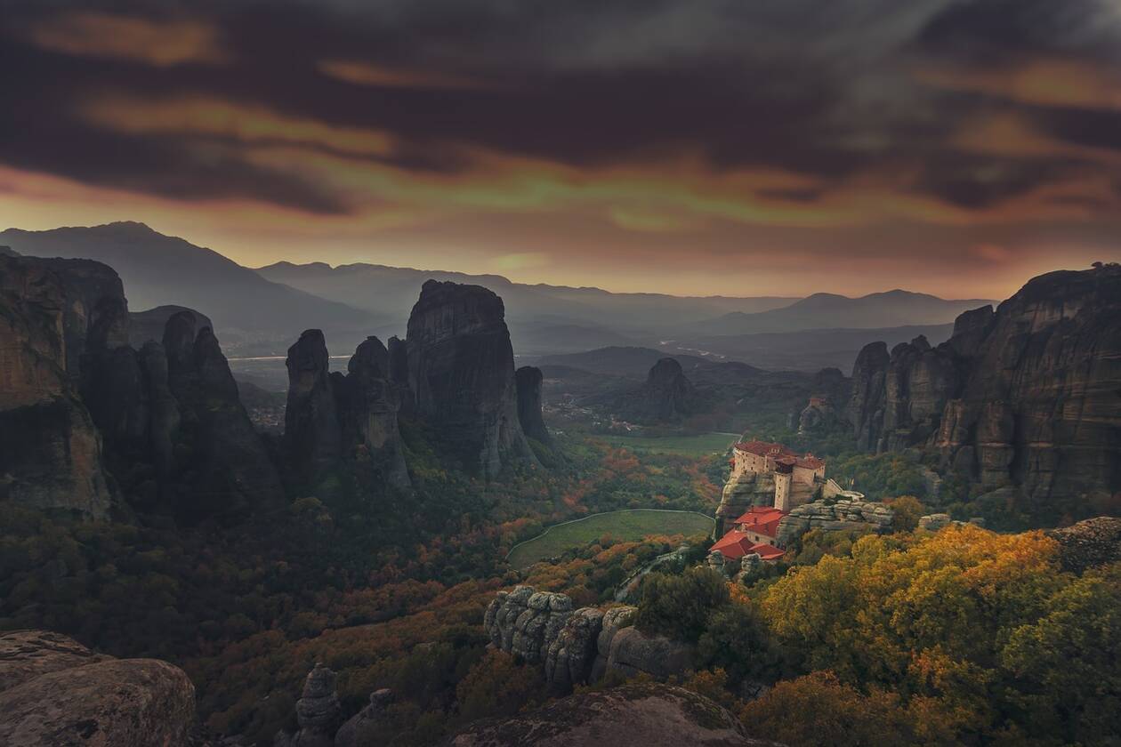 Τα Μετέωρα στις πρώτες   θέσεις των μεγάλων ταξιδιωτικών οδηγών Lonely Planet και National Geographic Traveller
