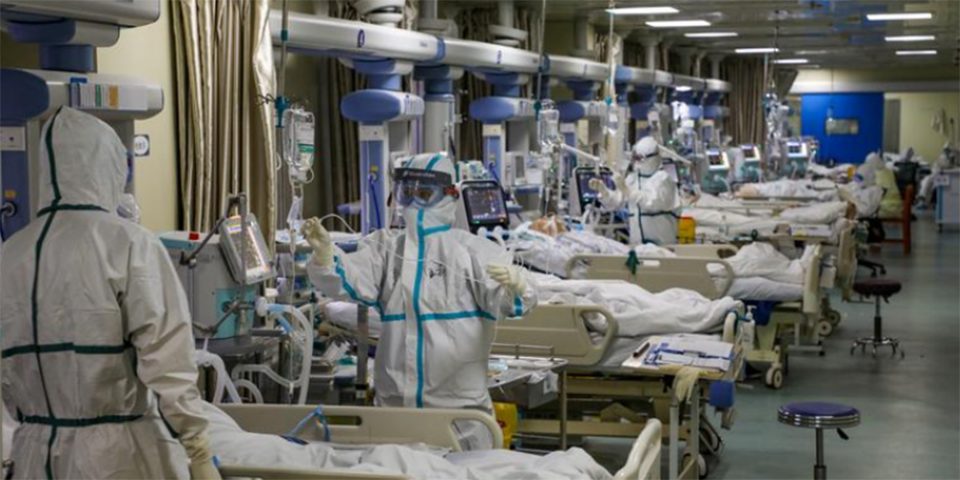 Κορωνοϊός: «Μας είπαν να πούμε ψέματα, ξέραμε ότι προκαλούσε θανάτους» - Νέες μαρτυρίες γιατρών από την Ουχάν