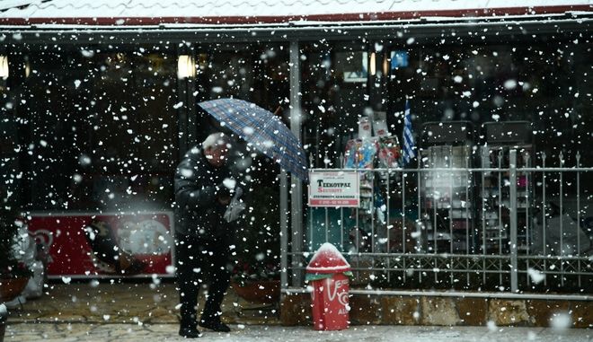 Βροχές και καταιγίδες στα νότια θαλάσσια τμήματα και χιονοπτώσεις στα κεντρικά και βόρεια