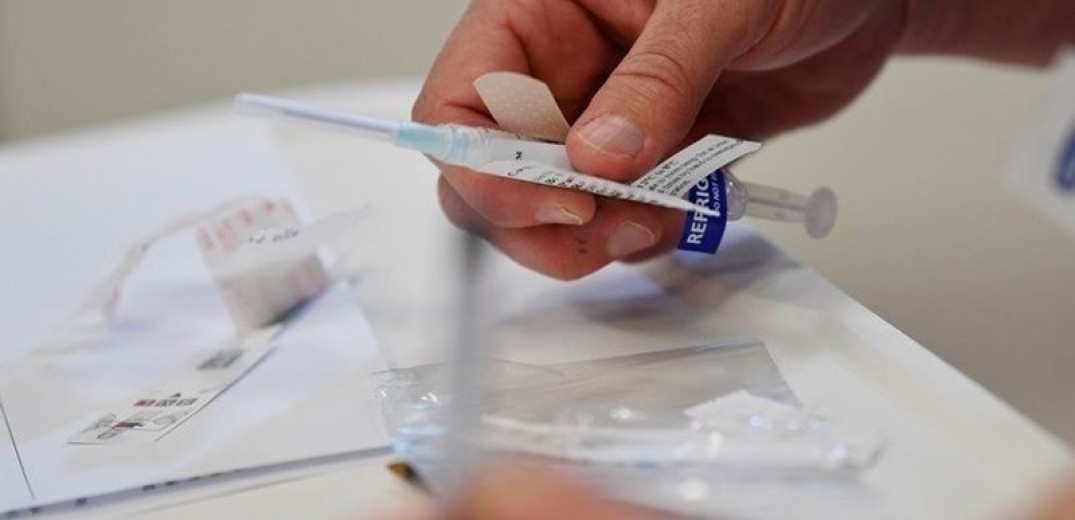 Στο 4,46% έχει ανέλθει έως σήμερα η εμβολιαστική κάλυψη στη χώρα