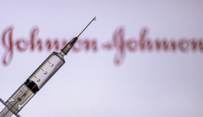 Μόσιαλος: Μέχρι και 100% η προστασία από το εμβόλιο της Johnson & Johnson