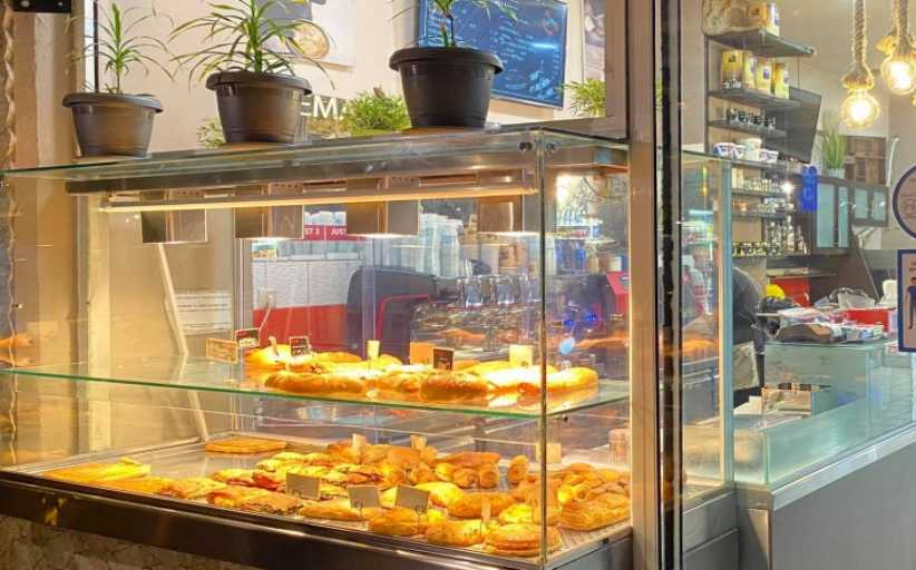 ΣΥΡΙΖΑ: Εργαζόμενοι και επιχειρηματίες έχουν απέναντί έναν περιφερόμενο θίασο...
