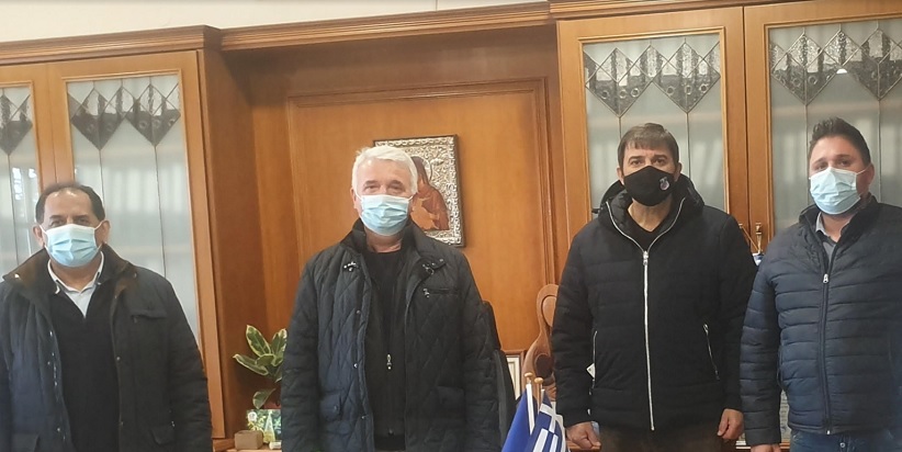 Ευχές στο Δήμαρχο από την Ένωση  Ξενοδόχων  και  Τουριστικών καταλυμάτων  π.ε.  Τρικάλων 