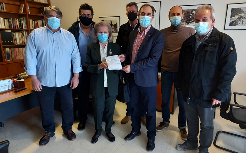 Δωρεά του αποβιώσαντος δημοσιογράφου Λάζαρου Αρσενίου στα μέλη της ΕΣΗΕΘΣΤΕ-Ε