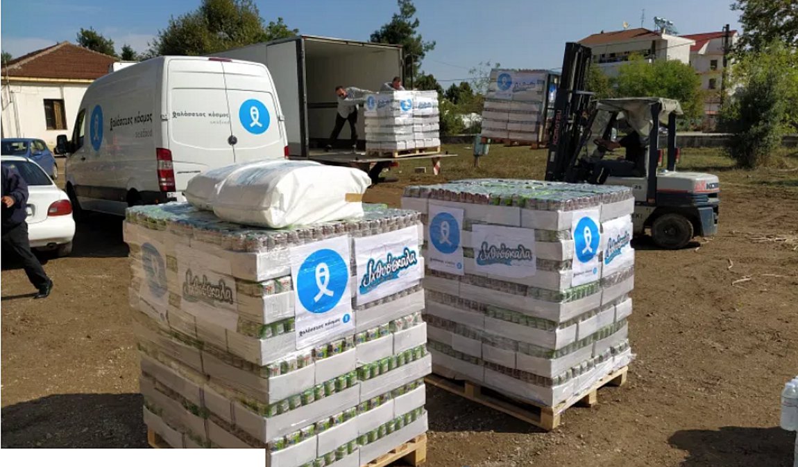 Τα 300 κιλά λάδι και τα 200 πακέτα μακαρόνια!