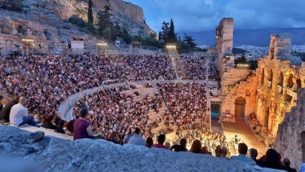 Σινεμά, θέατρα, συναυλίες και οργανωμενες παραλίες- Όλα όσα ανοίγουν από 8 Μαΐου και τι ισχύει