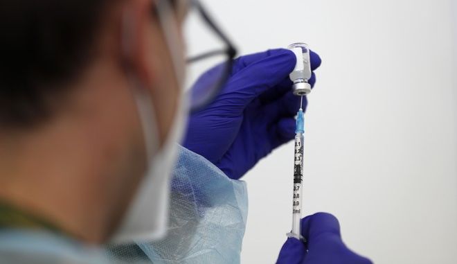 Μετάλλαξη Δέλτα: Pfizer VS AstraZeneca - Πόσο μας προστατεύουν