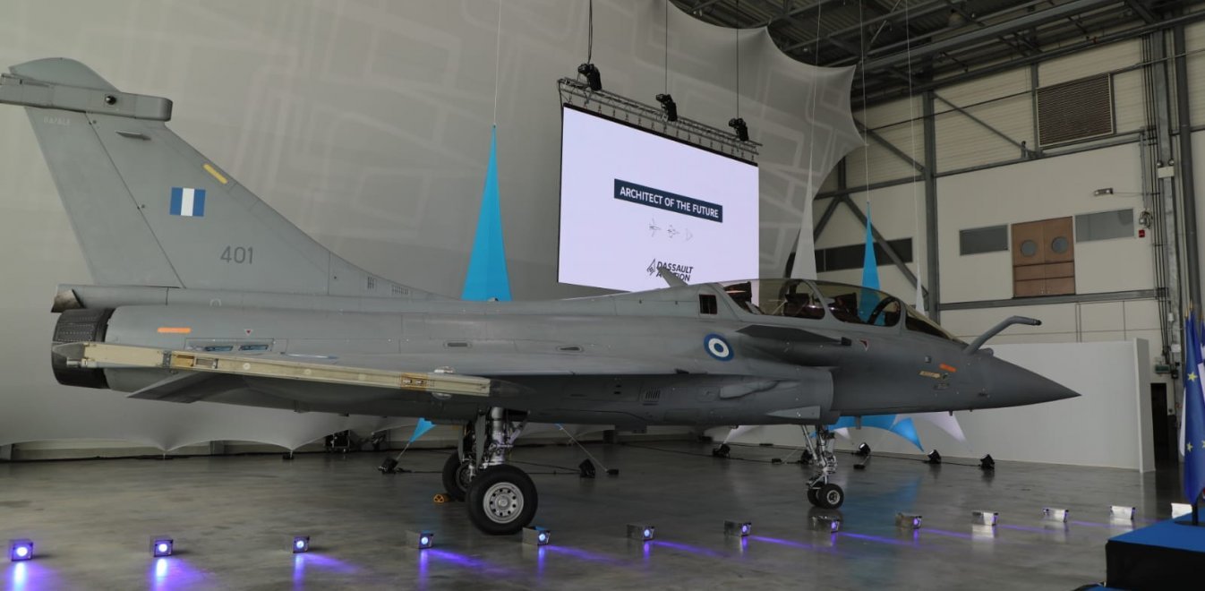 Rafale: Παρέλαβε η Πολεμική Αεροπορία το πρώτο μαχητικό