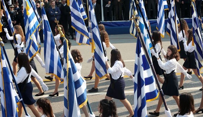 Υπουργείο Εσωτερικών: Κανονικά οι παρελάσεις της 28ης Οκτωβρίου
