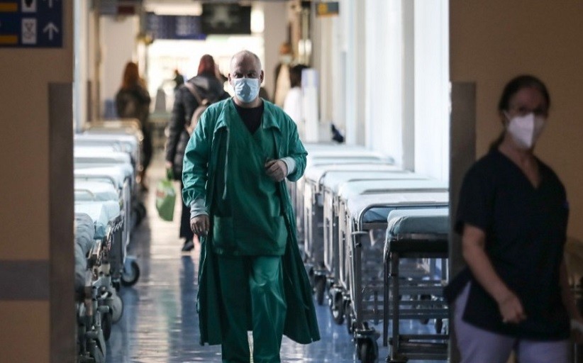 Κορονοϊός: 2.249 κρούσματα, 335 διασωληνωμένοι, 30 θάνατοι