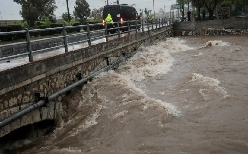 Κακοκαιρία: Έρχεται δύσκολη νύχτα – Στον ρυθμό του «Μπάλλου» και την Παρασκευή